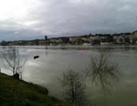 et pendant ce temps l'eau monte et pendant ce temps l'eau monte